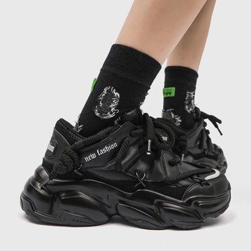 新款情侶厚底老爹鞋男黑色增高百搭港風潮鞋運動休閑板鞋學生男鞋