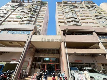 奔馳三星 大露臺戶 三房雙套房 平車｜高雄市鳳山區過仁街