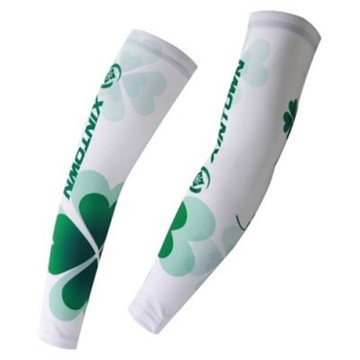 [米蘭精品] 防曬袖套運動袖套-時尚四葉草印花路跑登山健走自行車袖套臂套73fm50