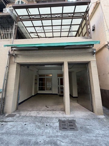 文藻收租金雞母透天｜高雄市三民區鼎中路