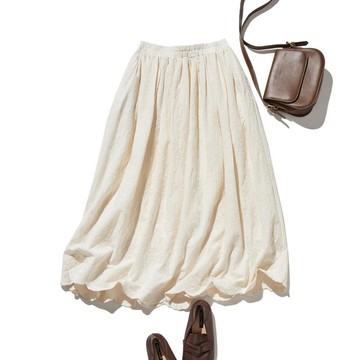 帶有特別感的 蓬鬆散開的花朵刺繡長裙 內襯裙 鬆緊腰裙 米色 250603-2