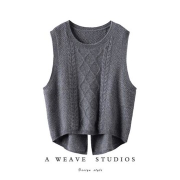 (免運)時髦加分！好搭~針織山羊絨衫女馬甲無袖后開叉純羊絨打底衫秋冬~