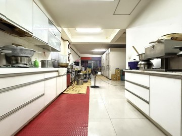 松竹雙鐵一點利商圈臨路大面寬透店｜台中市北屯區遼寧路一段