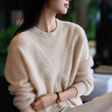 【LANNI 藍尼】現+預 燙鑽保暖素色毛衣(女裝/女上衣/針織衫/休閒/百搭)