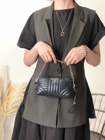 【 日本直送 名牌中古包 】PRADA 普拉達 手提包 黑色 Logo 皮革 Diagram 迷你包 vintage 古董 mwu5nu