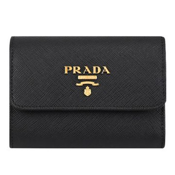 PRADA 品牌浮雕LOGO防刮皮革內裏撞色雙扣式零錢短夾(黑/褐)