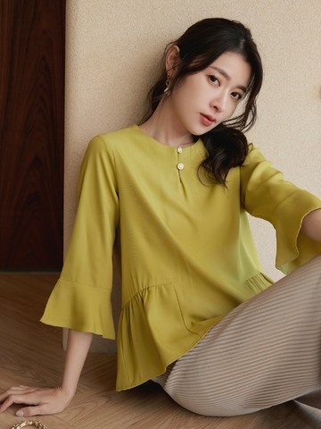 造型傘襬傘袖珍珠釦上衣