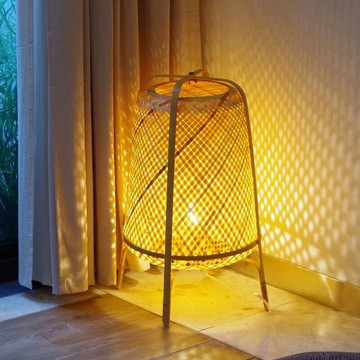 免運 可開票 燈具 落地燈 立燈 檯燈 立式燈 竹編燈日式落地燈 創意茶幾民宿桌面立式臺燈北歐ins風臥室床頭燈 快速出貨DDD1111