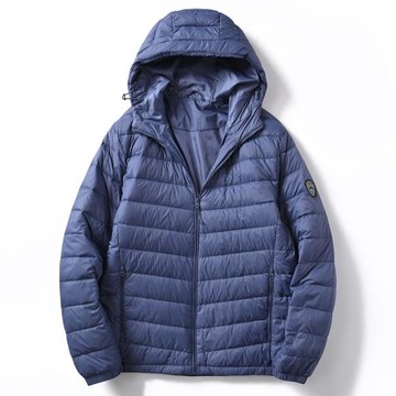 蓬松保暖尾單輕量型連帽羽絨服