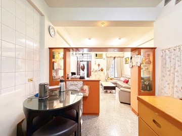 專任｜東區｜27年屋｜大四房前院停車稀有釋出透天｜台中市東區十甲路