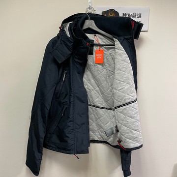 跩狗嚴選 極度乾燥 Superdry Yachter 經典款 第六代冒險魂 遊艇夾克 風衣 外套 防風 深藍紅 情侶款 女款