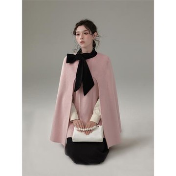 LKONE山海 原創氛圍感千金風秋冬短款外套女粉色氣質斗篷呢子外套