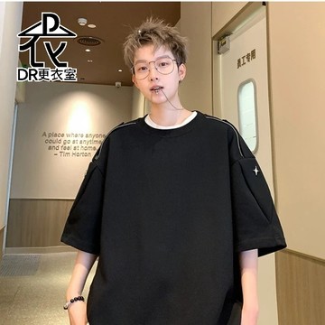 DR更衣室-韓系潮流正肩袖短袖T恤 肩部拉鍊金屬星裝飾素色百搭五分袖 休閒上衣【NL626184】