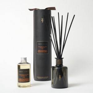 TRUE GRACE莊園擴香瓶200mL 沉香木