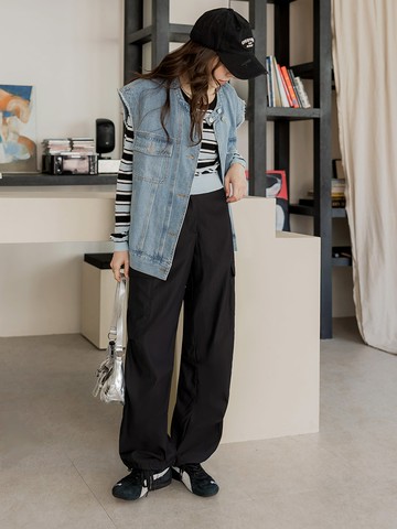 率性打褶後腰鬆緊抽繩束口工裝褲