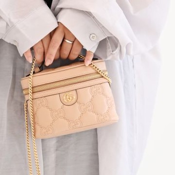 GUCCI GG Matelasse 金屬雙G LOGO絎縫皮革迷你兩用鍊包(裸粉)