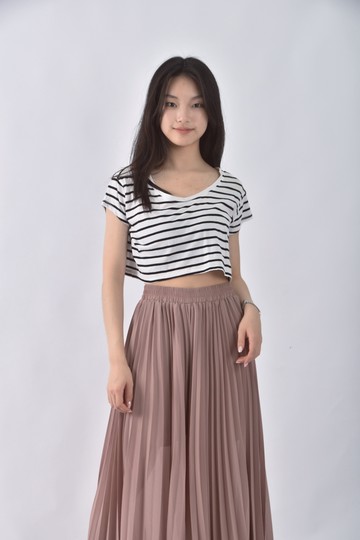 (S) zara修身短版條紋黑色短袖上衣