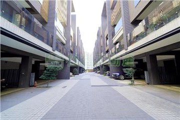 B2537鴻柏築印台積雙車別墅｜苗栗縣竹南鎮科專五路