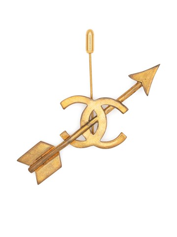 CHANEL Pre-Owned - CC arrow brooch - women - Gold Plated - One Size