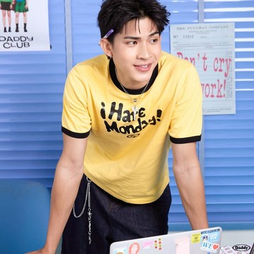 DADDYCLUB | I Hate Monday Boxy Ringer Tee 可愛黃色 T 恤