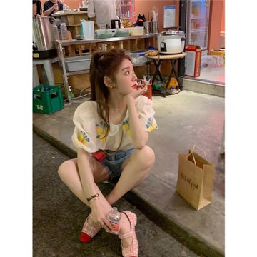 刺繡娃娃領襯衫女2025夏季新款甜美超仙泡泡袖上衣設計感小眾襯衣