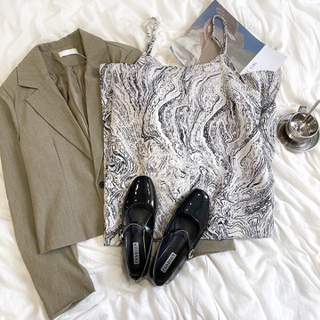 現貨 ⓇⒺⓃⒶ｜春日看展穿搭🎀｜水墨吊帶+西服套裝_V領/溫柔/氣質/吊帶裙/西裝外套【R19929】