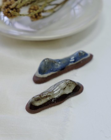 cottontail 手製陶瓷 山 筆座 筷架