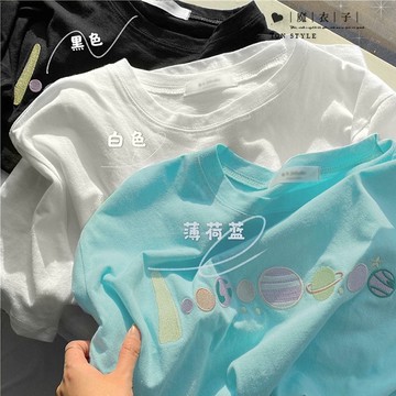 【QV3369】魔衣子-圓領刺繡寬鬆短袖上衣