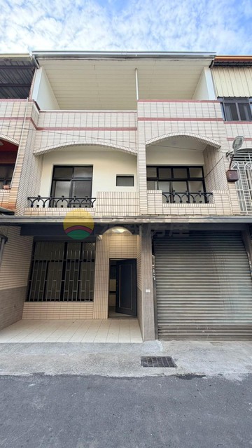 大里中興路商圈｜重新整理｜前院停車大坪數透天｜台中市大里區中興路二段