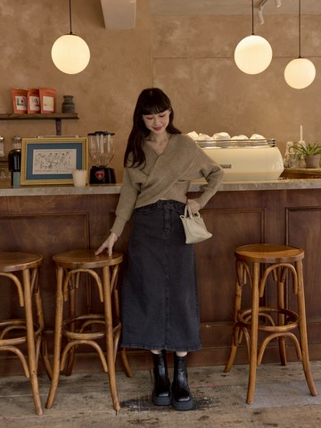 小性感前交叉針織毛衣