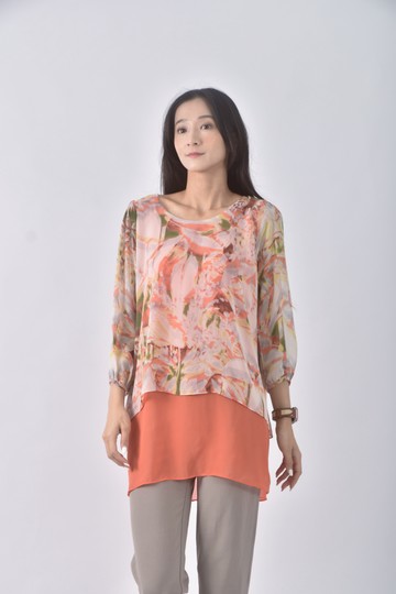 (S) 橘色長袖上衣