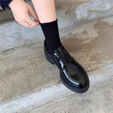 英倫風小皮鞋黑色真皮系帶2024新款時尚百搭厚底樂福鞋粗跟單鞋女