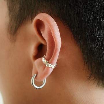 【禮物】溶流銀石 純銀無痛耳骨夾 中性男女耳飾イヤーカフ