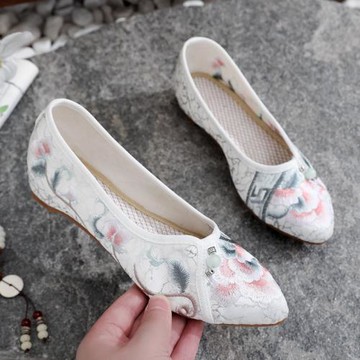 時尚老北京布鞋女款配旗袍鞋子新中式繡花鞋女一腳蹬軟底舒適單鞋