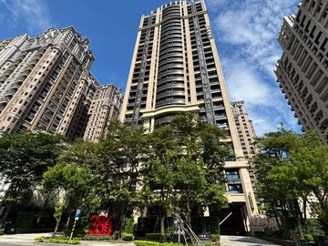 美術館綠園道首排景觀雙平車豪邸｜高雄市鼓山區馬卡道路