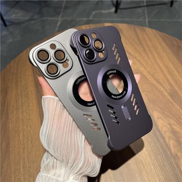 鏤空散熱適用蘋果15promax手機殼新款iPhone14pro裸機手感13磨砂超薄無邊框12p磁吸漏標ip11半包透氣plus硬殼