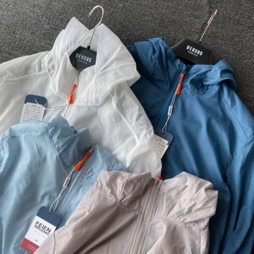 薄如蟬翼！外貿原單激光沖孔彈力輕薄休閑連帽夾克外套防曬皮膚衣