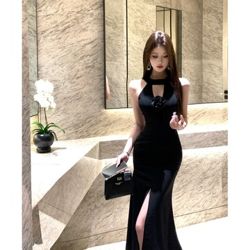 【桃喜Rich女裝】宴會洋裝 夏季新款鏤空開叉洋裝 高階感修身顯瘦連衣裙 黑色禮裙 V領黑色魚尾裙 派對洋裝