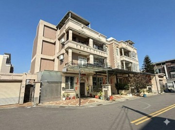 近交流道｜8米路寬｜邊間三車位｜孝親房｜輕屋齡透天｜台中市沙鹿區正義路