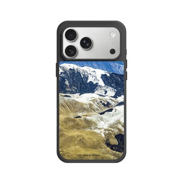 iPhone 17 Pro Max SolidX 黑 - Chi Po-Lin 齊柏林《看見台灣》系列 - 能高安東軍草原