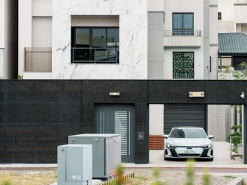 住商小高｜河岸首排．全新大地坪三角窗四車電梯豪邸｜台南市安南區海東一街