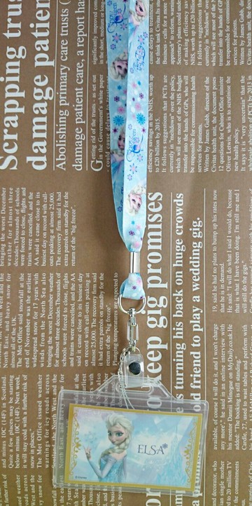 【震撼精品百貨】冰雪奇緣 Frozen 識別證 附帶 Elsa 震撼日式精品百貨