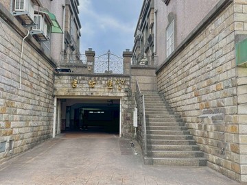 秒殺超便宜別墅龍潭國中旁車庫停車｜桃園市龍潭區龍華路