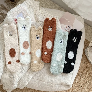 卡通刺繡貓咪珊瑚絨襪子女可愛立體耳朵中筒襪冬季加厚毛茸茸襪子