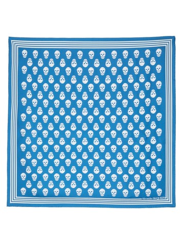 Alexander McQueen - skull-print square-shaped silk scarf - men - Silk - One Size - Blue