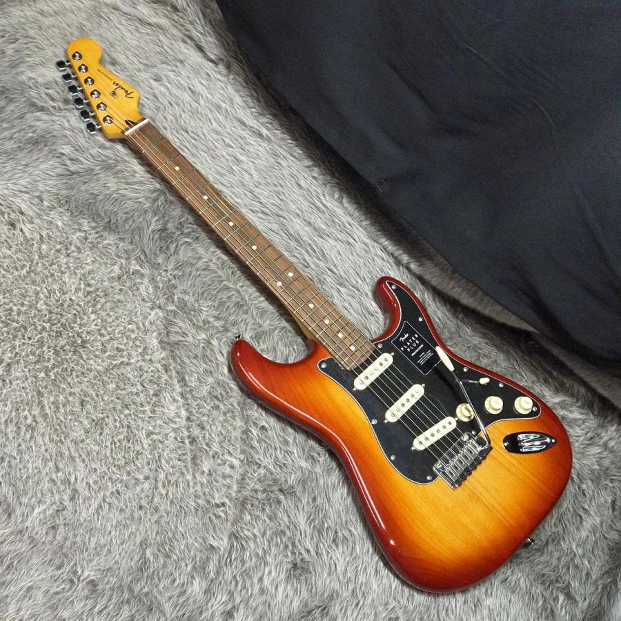 Fender Player Plus Stratocaster PF Sienna Sunburst