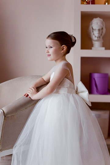 象牙色緞面花童禮服 適合婚禮 生日 音樂會等