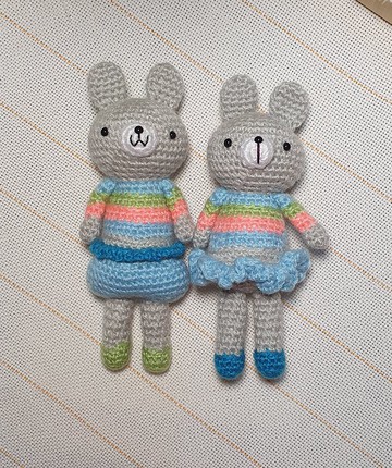 短耳兔-情侶娃娃。可做吊飾、生日禮、交換禮物、居家擺設