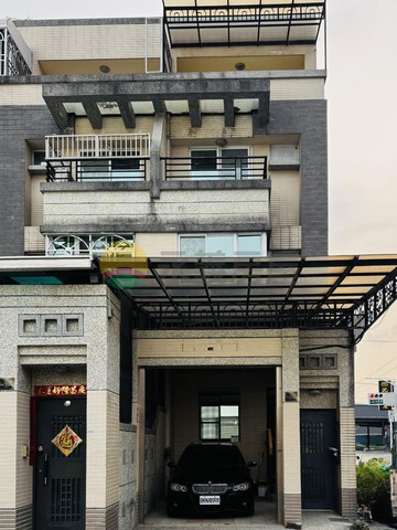仁武高中-旁邊間採光車庫透天｜高雄市仁武區文學七街