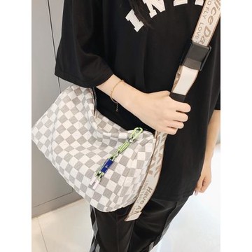 運動潮牌斜挎包女2025新款時尚格子休閑帆布包百搭ins單肩斜挎包